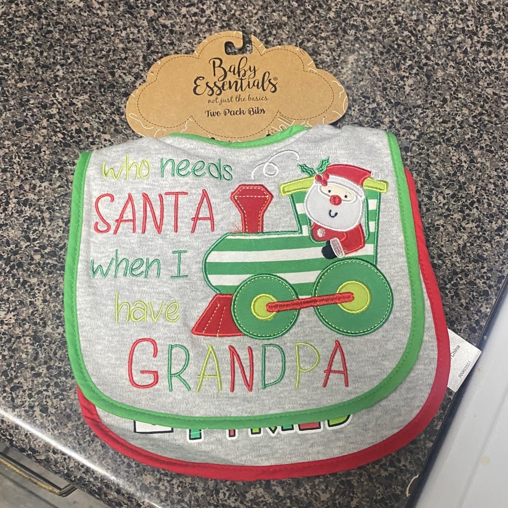 NWOT Baby Essentials Santa Bib Set